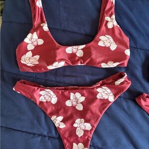kuluna kinis Red Floral Bikini